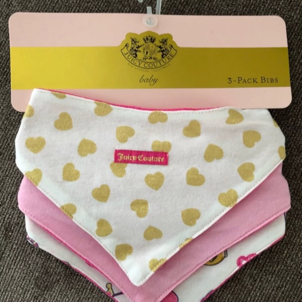 Juicy couture bib set
